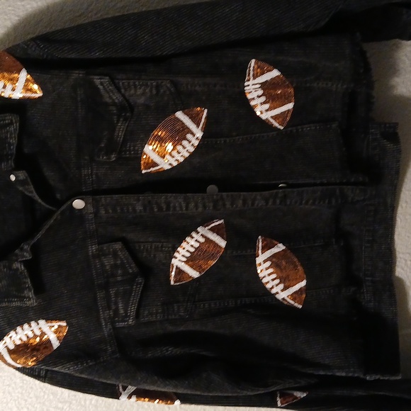 Jacket - Picture 1 of 5